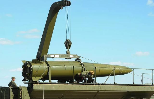 俄军杀手锏！伊斯坎德尔不但射程广阔，打击精