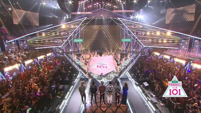 熙熙攘攘的内地综艺市场，为何就容不下一档原