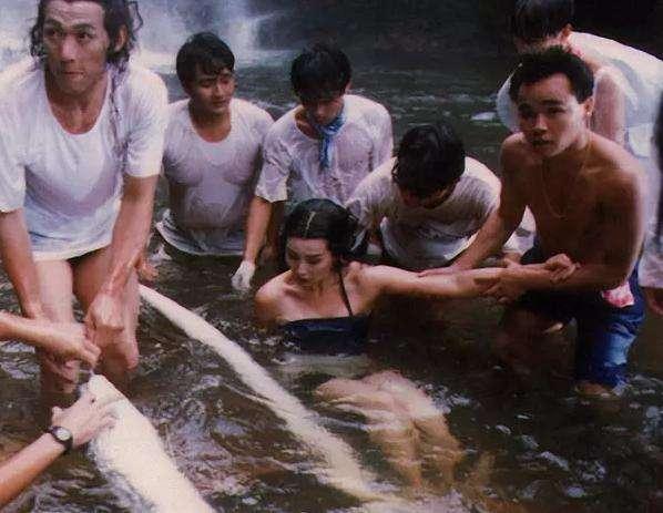 这些难得一见的片场照，保证有一大半你没见过