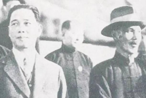 汪精卫儿子回国扫墓，见父亲的跪像，留下9个字