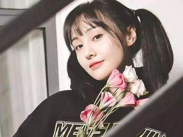 人间小仙女郑爽，专攻综艺又翻车，与张新成谭松韵互动被批情商低