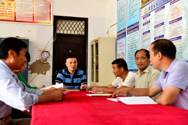 重庆|让土坷垃里长出“金豆豆”！这两个穷村子在民警的带领下如今翻了身