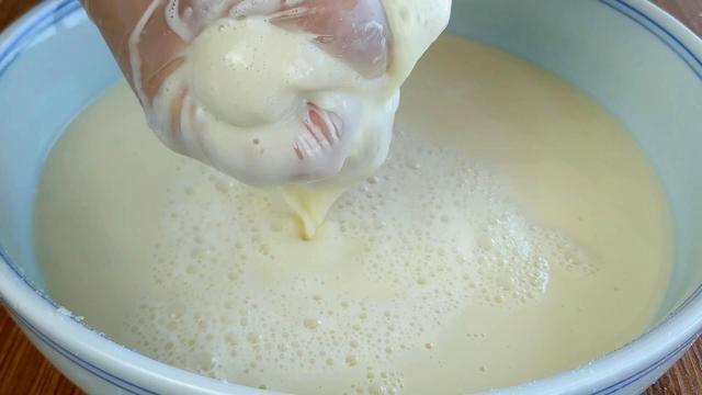 1碗黄豆，不用卤水，不用内酯，教你在家做豆腐，比买的还好吃