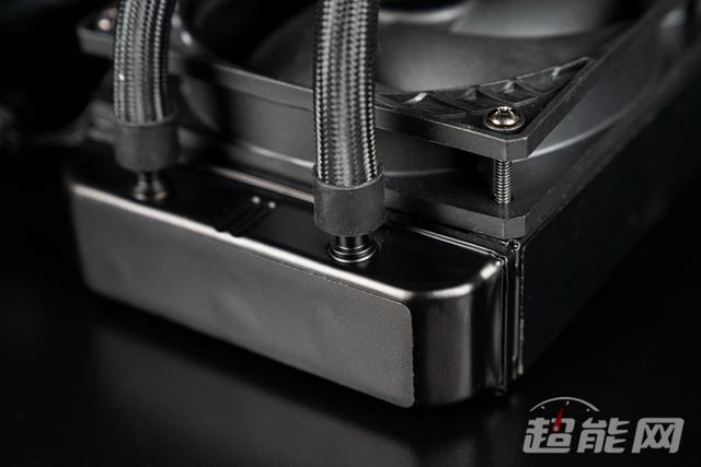 第一款一体式水冷RTX显卡，映众RTX 2080 Ti冰龙黑金版显卡评测