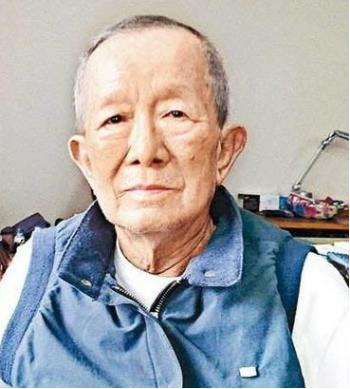 周钦南：自称白龙王“转世”，据说半个娱乐圈都是他徒弟