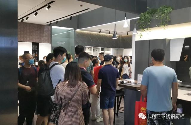 乘风广州建博会，cq9电子不锈钢橱柜热度不减，闪耀依旧
