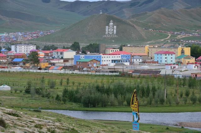 清朝漠北军事商业重镇-乌里雅苏台，现在是蒙古小城镇