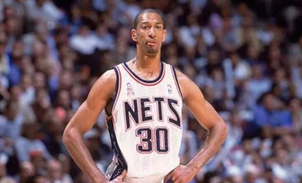 NBA虛擬牆眾星雲集！波什觀戰洛城德比，如今96黃金一代也來了