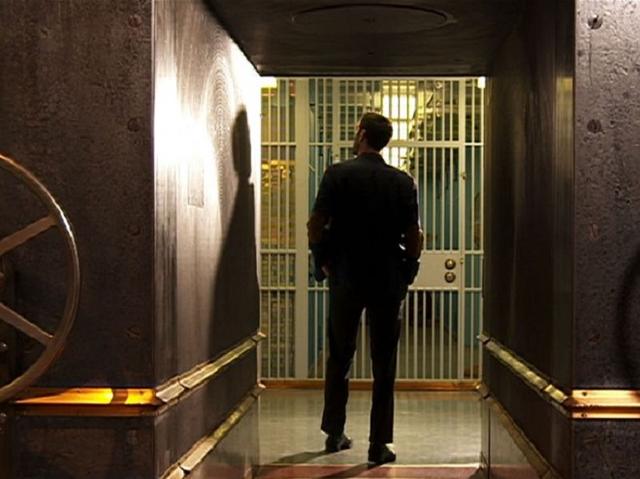 美联储认输投降,或将要为持有美债转向美国付款