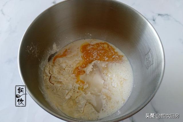 宝宝一只手能抓握的软甜小面包，暄软香甜不浪费，孩子吃着没扔头