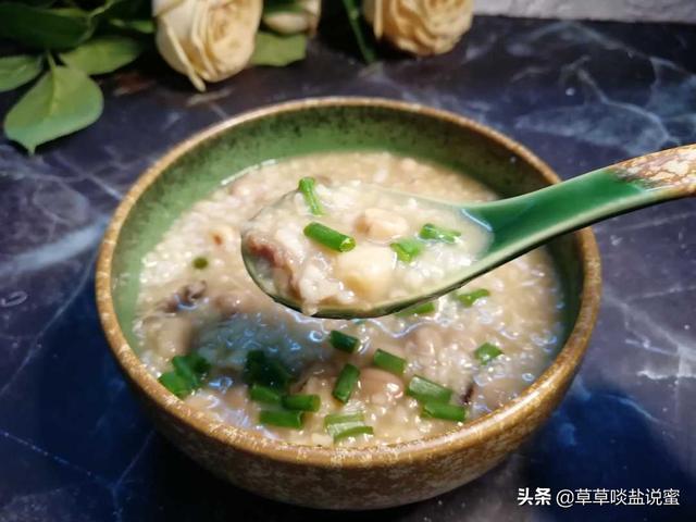 新花生上市，老泉州人就好这一口，花生咸粥，粉糯香甜，无敌美味