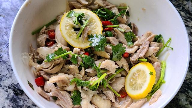 柠檬鸡，好吃又开胃的一道美食，做法简单香味浓，天热吃正好