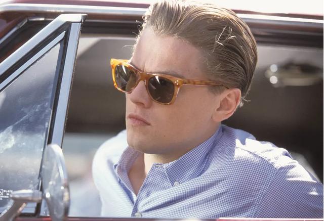 豆瓣9.0分，这部《猫鼠游戏》好看在哪？