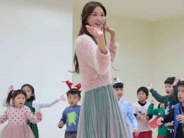 44岁高调嫁给日本男友，在国内人气一落千丈，林