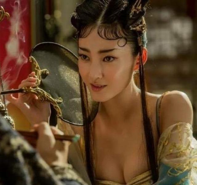 女星扮演妖精排行，范冰冰妖艳，她却让人心暖
