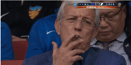 如果里皮回归配合“归化大军”的政策是有可能