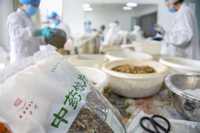 美国海关扣押连花清瘟胶囊，声称是非法药物，可能损害美国人健康
