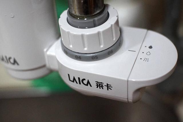 莱卡水龙头净水器：四层过滤，出租房小家庭也能喝上直饮水