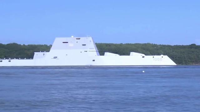 吨位超过055大驱，全球最大驱逐舰正式入列，军