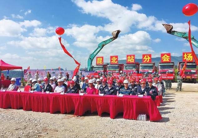 突破！首个特高压多端混合直流输电工程贯通，