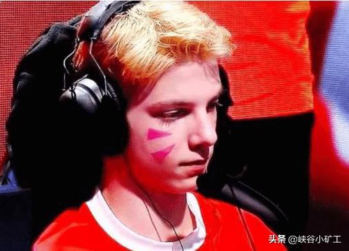 电竞圈的哪些职业选手，长着一张电竞文男主的脸？