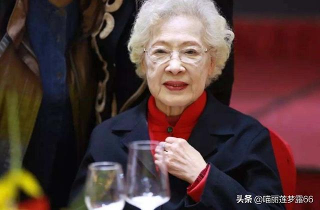 命苦的老戏骨：与女儿关系淡薄，中年丧夫，老年丧子