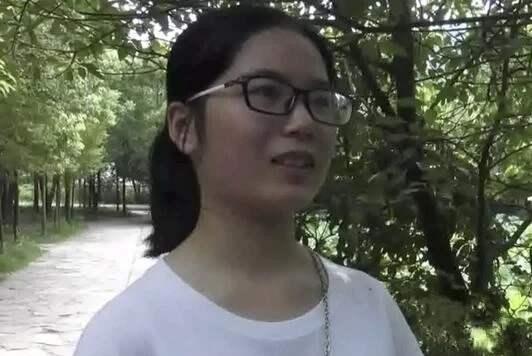 留守|父亲回应留守女儿选北大考古专业 高分真的是补习班补出来的吗？