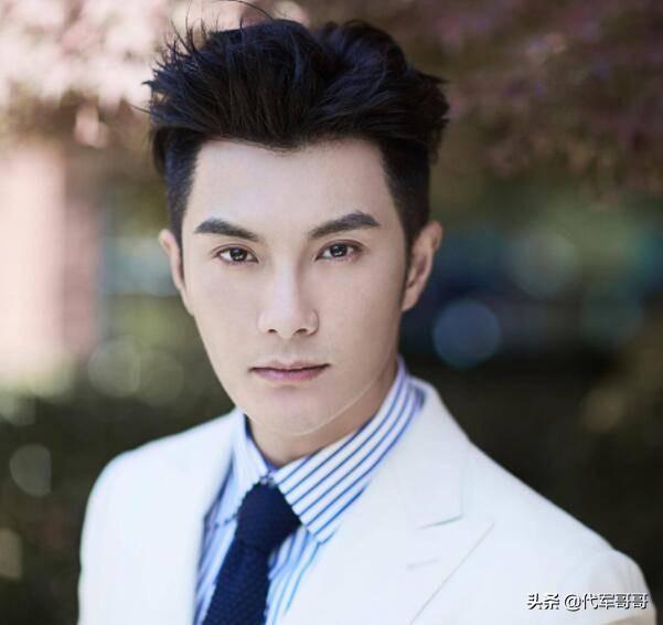 于正被沈泰暴打往事被扒，火速回应又曝猛料，