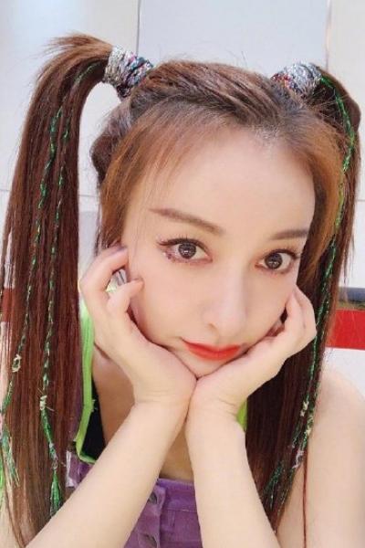 吴昕双马尾造型最近走红！曾被吐槽打酱油，如