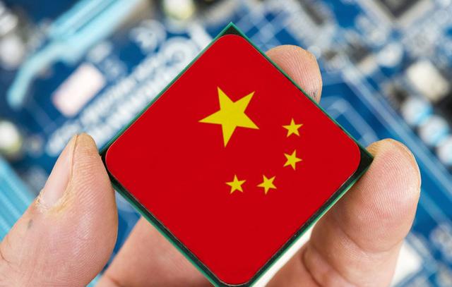 “芯片危机”逐步解除？华为突然决定，特朗普“美梦”将破碎