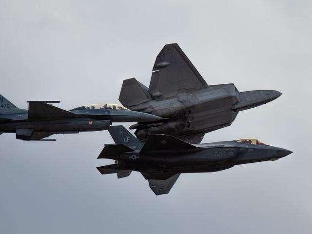 美军一架F22战机坠毁，生产线已经关闭，全球只