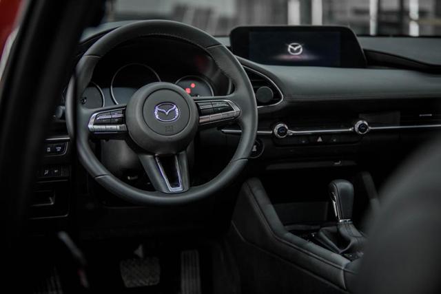 解锁"人马一体"的乐趣，你会正确驾驶次世代MAZDA3昂克赛拉吗？