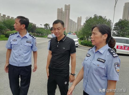 湖北武穴陈昌明：“大家，辛苦了！御江集团看你们来啦！”