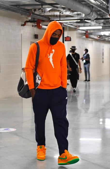 5戰三分8投0中！詹皇昔日帶刀護衛不靈了，他還沒能完全勝任當Bradley的替身！-黑特籃球-NBA新聞影音圖片分享社區