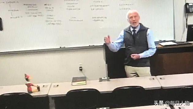 飞舞的红窗帘、出狱的窃·格瓦拉，4月我们关注