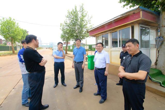济南新材料产业园区管委会主任陈西武到北园街道调研