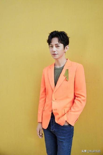 何炅老师发文没资格点评表演，只是因为心疼欧阳娜娜