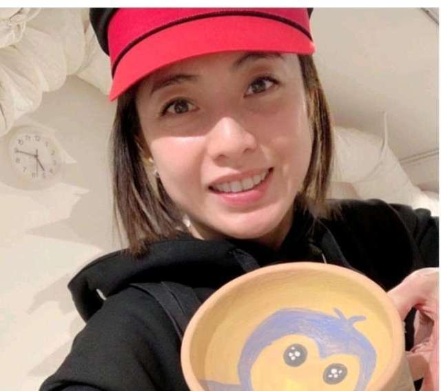 刘鸣炜净身出户，股份全卖给甘比，其实刘銮雄