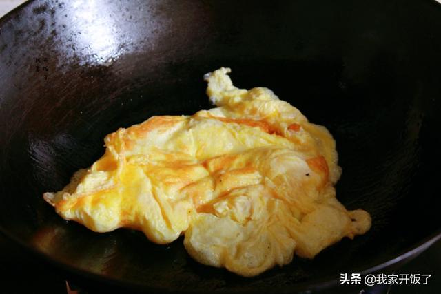 伏天儿，巧用丝瓜尖做汤，鲜掉眉毛了，清热消暑，不输任何汤品