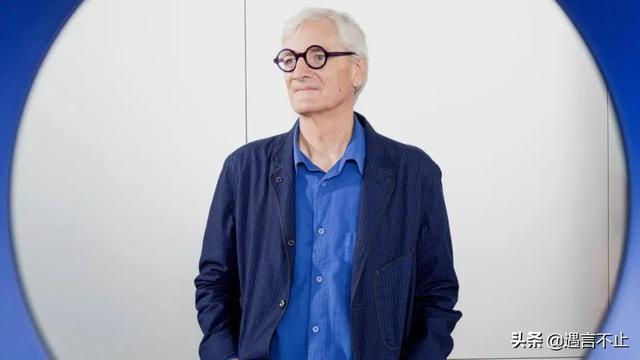 失败5127次、买不起食品、自己缝衣服，卖吹风机