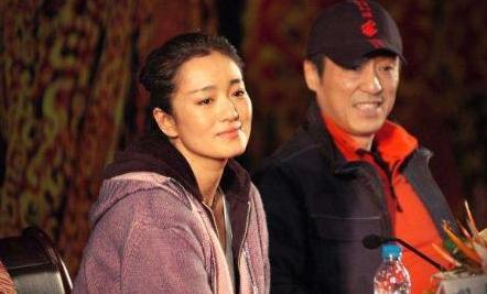 1995年，巩俐被张艺谋“捉奸在床”后，转身嫁新