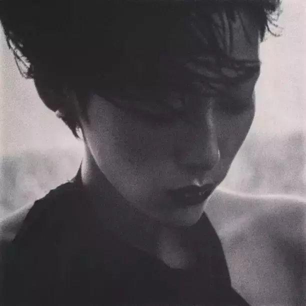 女星要是帅起来，就没男人什么事了！她们比男人还要刚