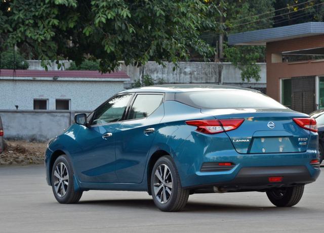 日产蓝鸟终究还是败了！比本田思域帅气，每公里4毛+国六，9.59W