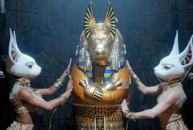 埃及最神秘的女法老：女扮男装掌权21年，死后文献记载全被烧毁