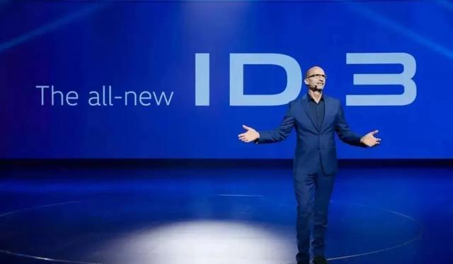 软件公司：智能时代的“车企情人”