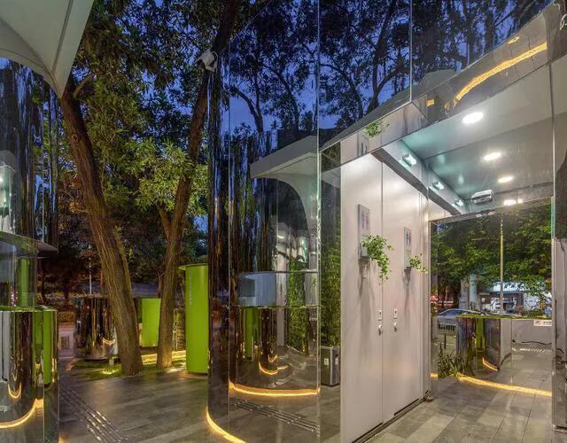 深圳“网红厕所”，靠刷脸才能使用，每日体验