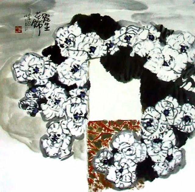 他的画引人遐想，味在笔墨之外