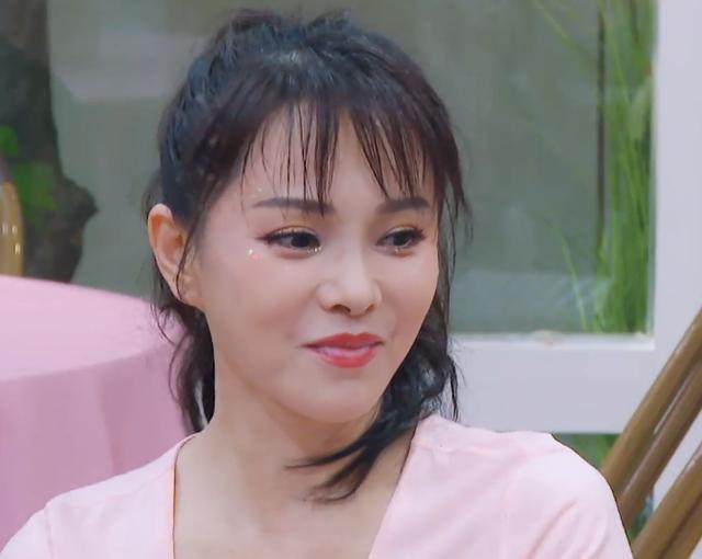 莹写|伊能静为蓝盈莹写小作文 力证关系未有不和愿成为她温暖的姐姐