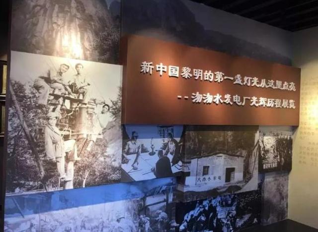 “八一”建军节，向人民英雄致敬