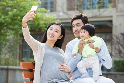 90后夫妻生9子遭曝光后，对于二胎政策，你是怎